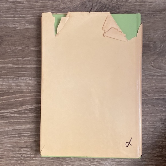 SEND OFFERS Antique National Geographic Hardcover, circa 1983 “Hidden Corners” - Picture 3 of 16